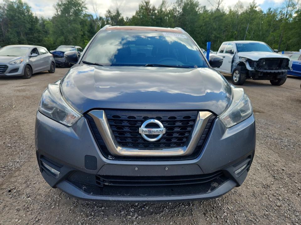 65292716 :رقم المزاد ، 3N1CP5CU5KL553692 vin ، 2019 Nissan Kicks مزاد بيع