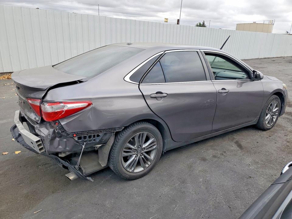 2017 Toyota Camry მანქანა იყიდება აუქციონზე, vin: 4T1BF1FK2HU626042, აუქციონის ნომერი: 65096876