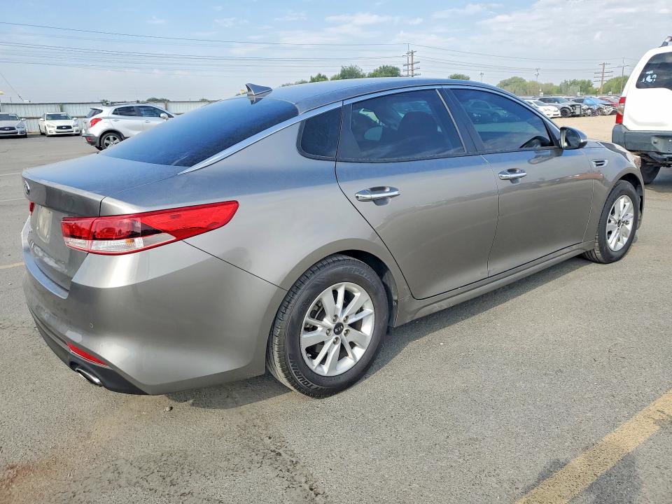 64831756 :رقم المزاد ، 5XXGT4L35JG191062 vin ، 2018 Kia Optima مزاد بيع
