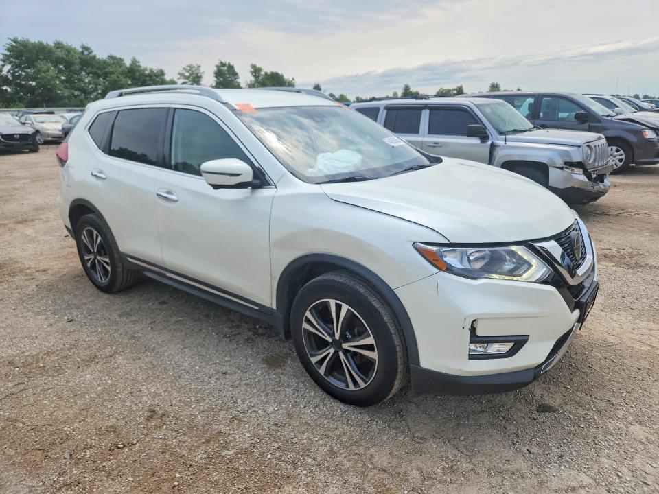 2018 Nissan Rogue მანქანა იყიდება აუქციონზე, vin: 5N1AT2MV5JC803685, აუქციონის ნომერი: 64830836