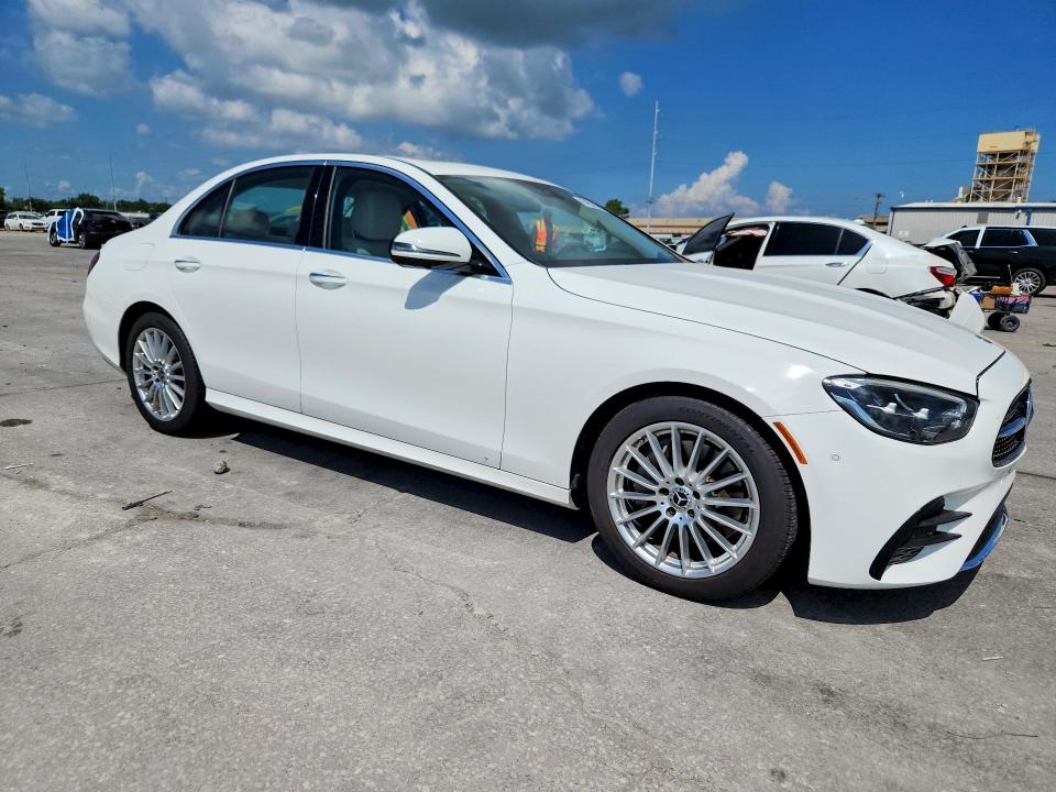 64575526 :رقم المزاد ، W1KZF8DB0MA890800 vin ، 2021 Mercedes-benz E مزاد بيع
