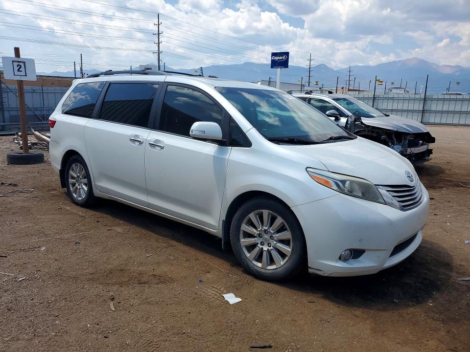 Aukcja sprzedaży 2015 Toyota Sienna, vin: 5TDDK3DC5FS105091, numer aukcji: 63921076