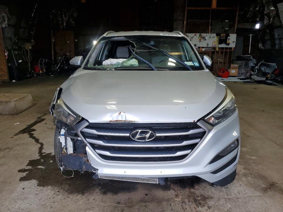 2017 Hyundai Tucson მანქანა იყიდება აუქციონზე, vin: KM8J3CA28HU577968, აუქციონის ნომერი: 64509016