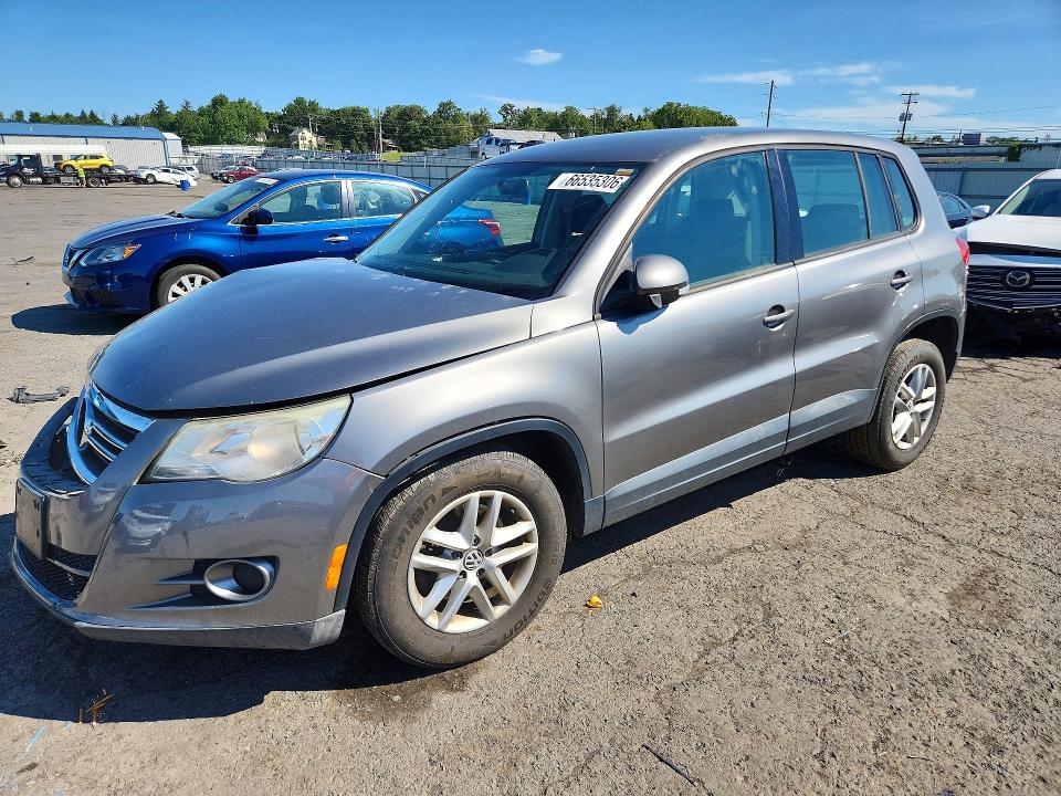 Auction sale of the 2011 Volkswagen Tiguan, vin: WVGBV7AX4BW506523, lot number: 66535306