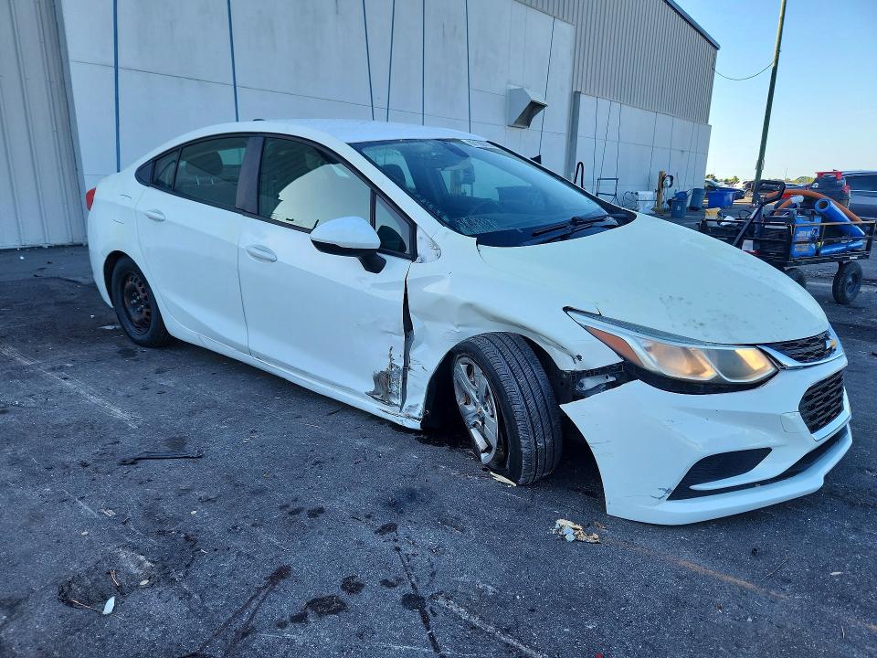 Продажа на аукционе авто 2018 Chevrolet Cruze, vin: 1G1BC5SM4J7235368, номер лота: 67106796