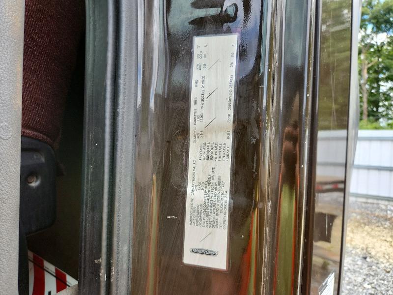 Auction sale of the 2017 Freightliner Cascadia 113, vin: 1FUBGBDVXHLHH2528, lot number: 66353716