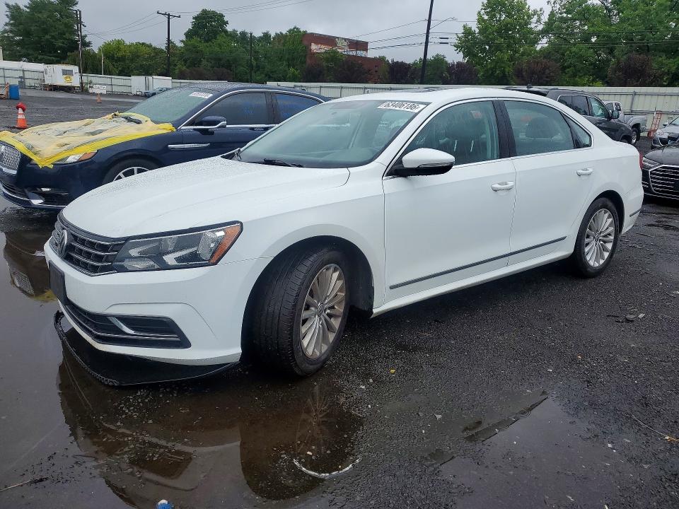 2017 Volkswagen Passat მანქანა იყიდება აუქციონზე, vin: 1VWBT7A37HC037166, აუქციონის ნომერი: 63406186