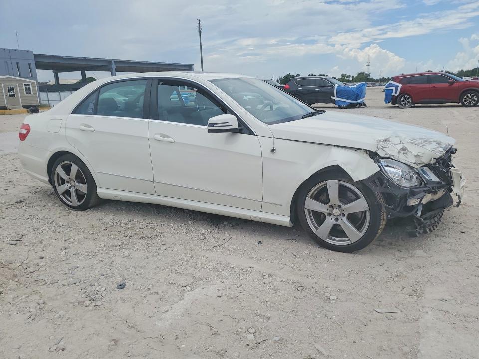 65746806 :رقم المزاد ، WDDHF5GB0BA271987 vin ، 2011 Mercedes-benz E مزاد بيع