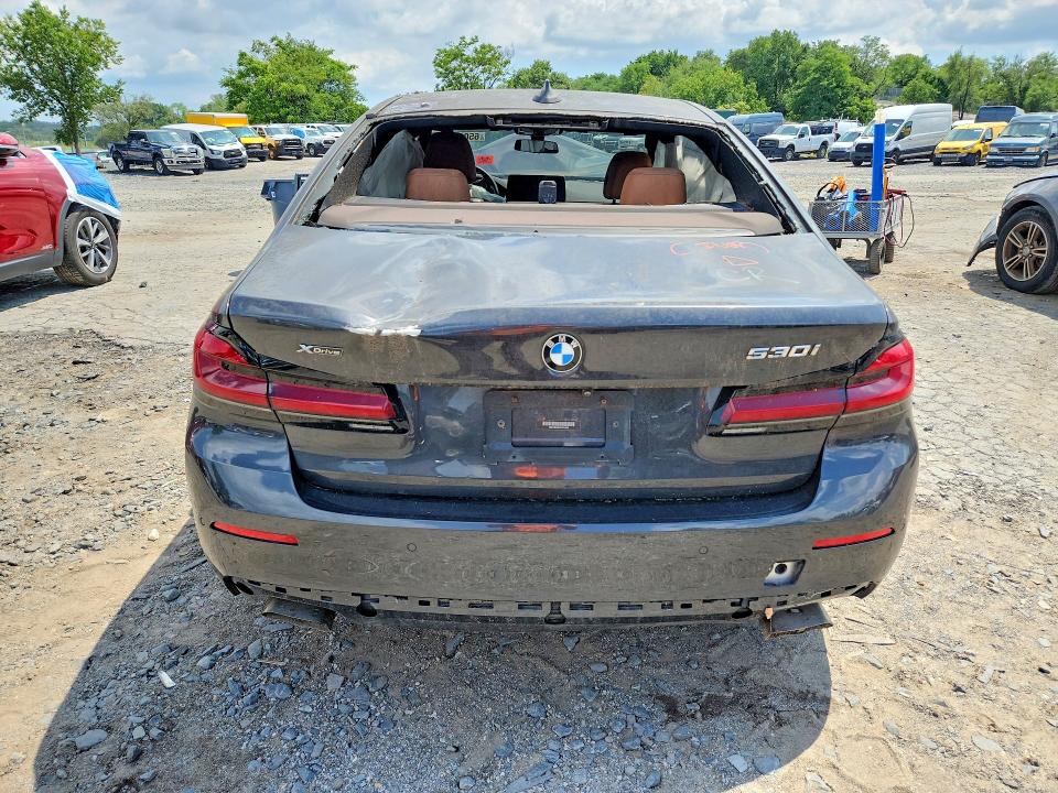 65080426 :رقم المزاد ، WBA13BJ02MCG07558 vin ، 2021 Bmw 530 مزاد بيع