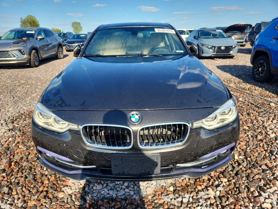 65301476 :رقم المزاد ، WBA8D9G51JNU71363 vin ، 2018 Bmw 330 مزاد بيع