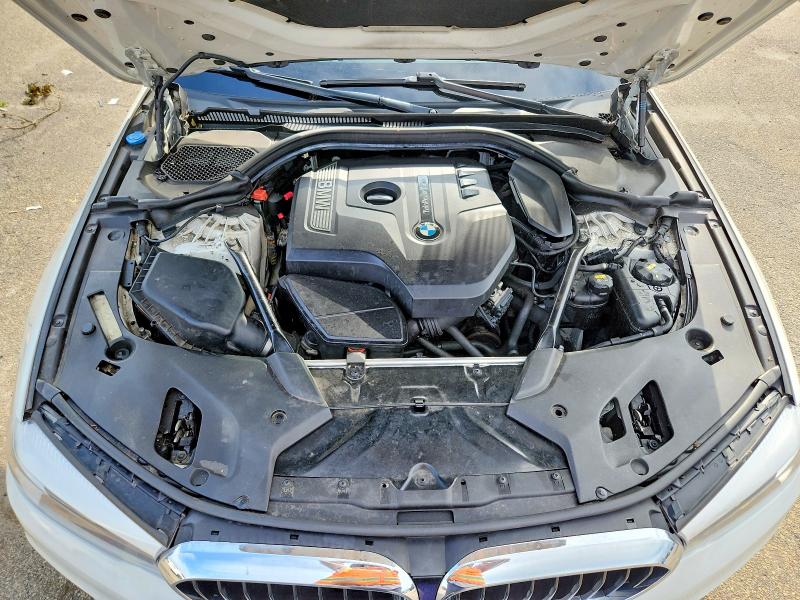 64106626 :رقم المزاد ، WBAJA7C34HG905499 vin ، 2017 Bmw 530 مزاد بيع
