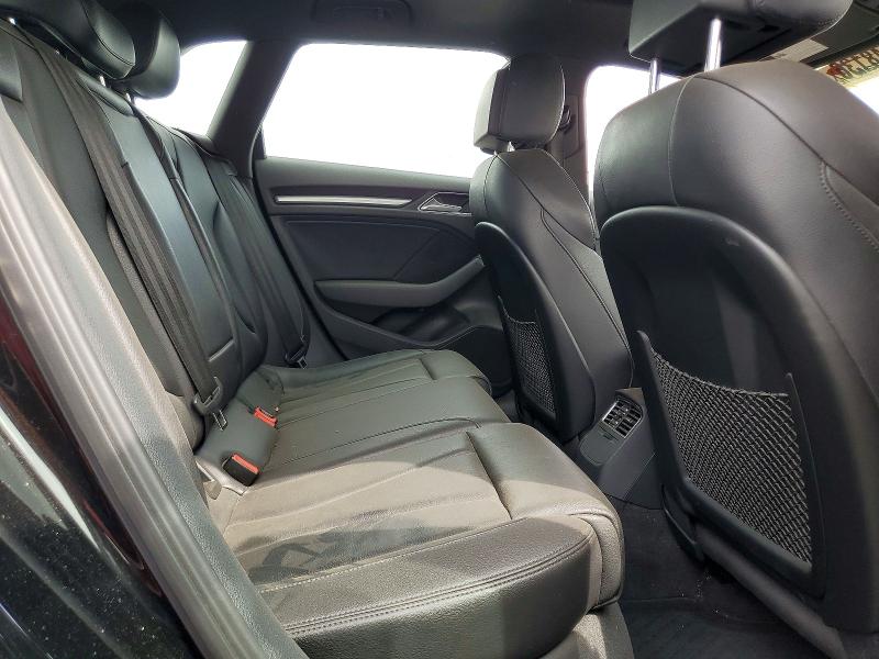 Продаж на аукціоні авто 2018 Audi A3, vin: WAUUPBFF3JA058164, номер лоту: 64848136