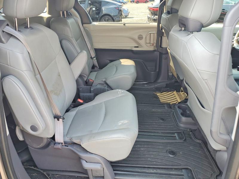 2021 Toyota Sienna მანქანა იყიდება აუქციონზე, vin: 5TDYSKFC6MS033467, აუქციონის ნომერი: 65954116