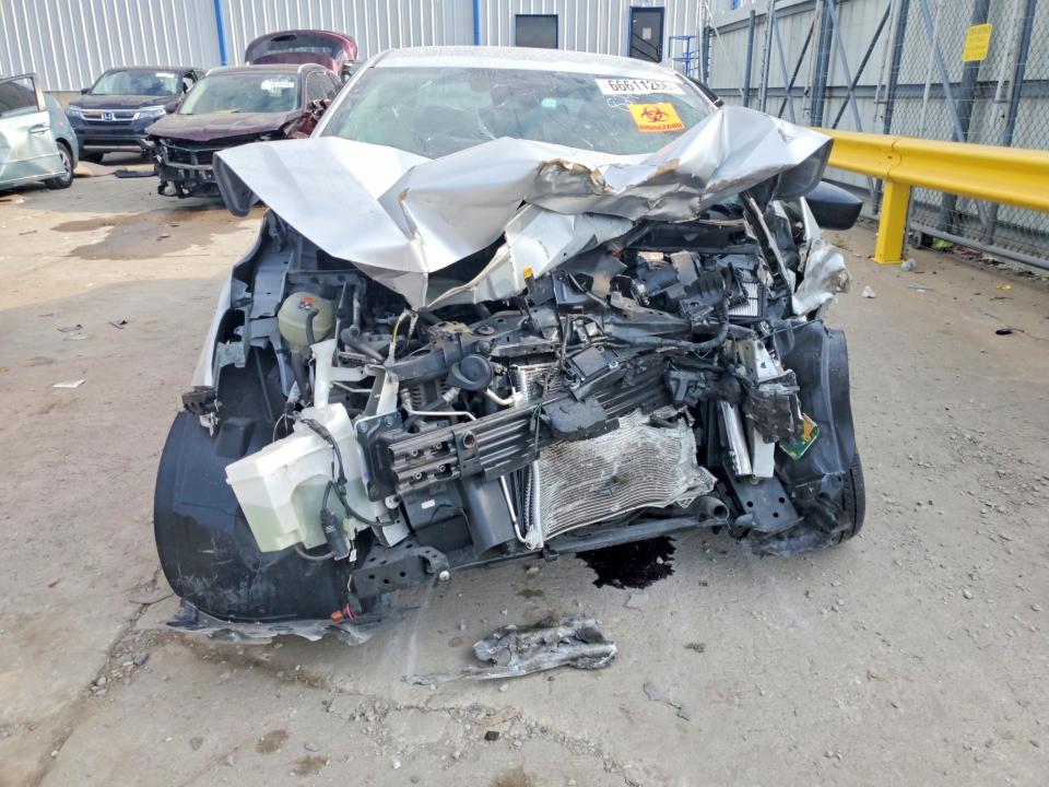 66611266 :رقم المزاد ، 3N1CN8DV1ML858298 vin ، 2021 Nissan Versa مزاد بيع