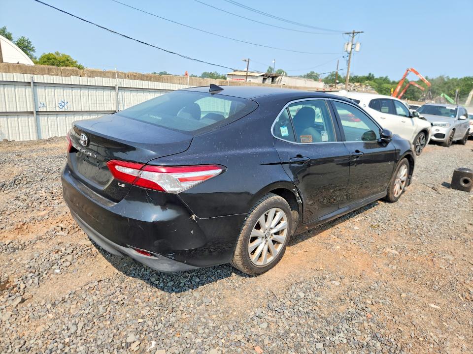 2019 Toyota Camry მანქანა იყიდება აუქციონზე, vin: 4T1B11HK0KU681785, აუქციონის ნომერი: 64401246