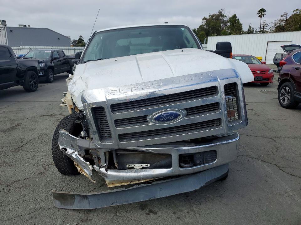 63440326 :رقم المزاد ، 1FTSW2B5XAEA13970 vin ، 2010 Ford F250 مزاد بيع