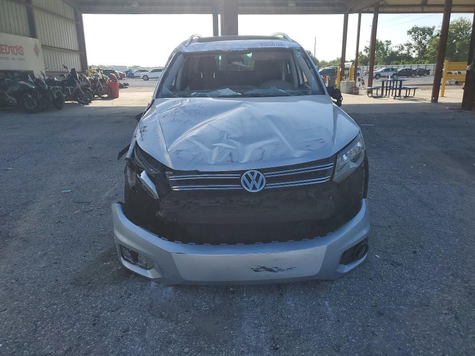 Продажа на аукционе авто 2015 Volkswagen Tiguan, vin: WVGAV7AX6FW605667, номер лота: 65656166