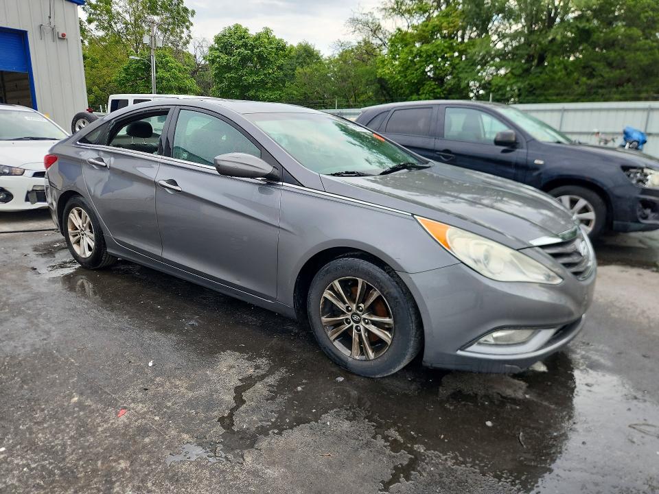 65524866 :رقم المزاد ، 5NPEB4AC3DH751781 vin ، 2013 Hyundai Sonata مزاد بيع
