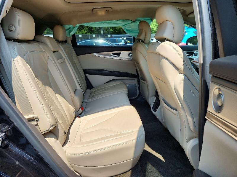 Продажа на аукционе авто 2016 Lincoln Mkx, vin: 2LMTJ8LP2GBL67492, номер лота: 64970876
