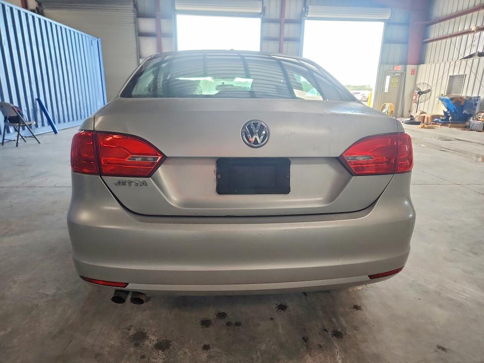2011 Volkswagen Jetta მანქანა იყიდება აუქციონზე, vin: 3VW1K7AJ6BM392350, აუქციონის ნომერი: 64145536