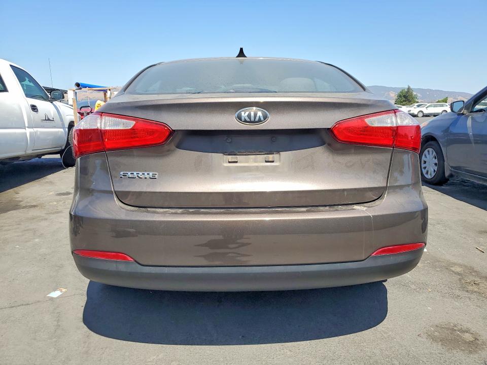 Продаж на аукціоні авто 2015 Kia Forte, vin: KNAFX4A6XF5256574, номер лоту: 64332146