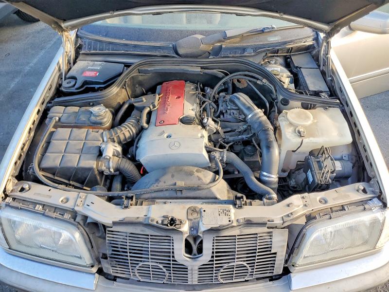 59898746 :رقم المزاد ، WDBHA24G8XA758951 vin ، 1999 Mercedes-benz C مزاد بيع