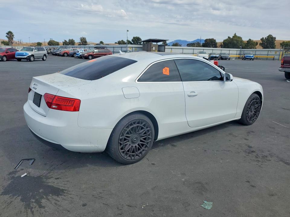 Продаж на аукціоні авто 2013 Audi A5, vin: WAUCFAFR4DA066135, номер лоту: 66803676