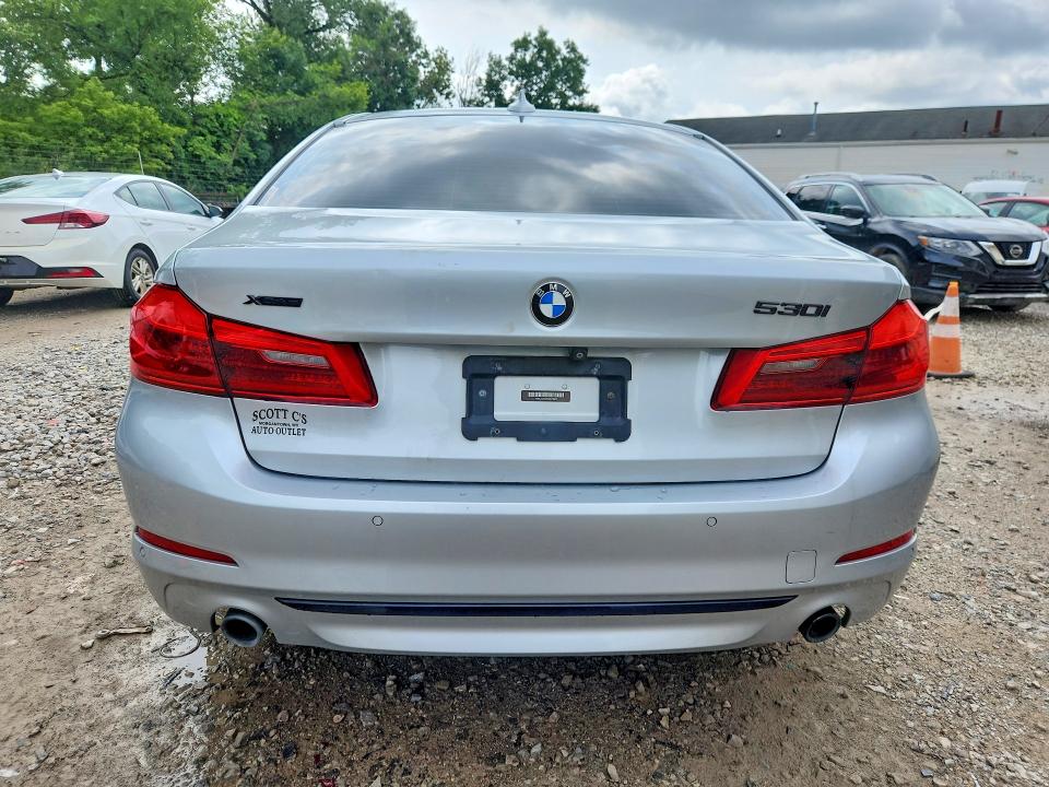 64305126 :رقم المزاد ، WBAJA7C52JWA73967 vin ، 2018 Bmw 530 مزاد بيع