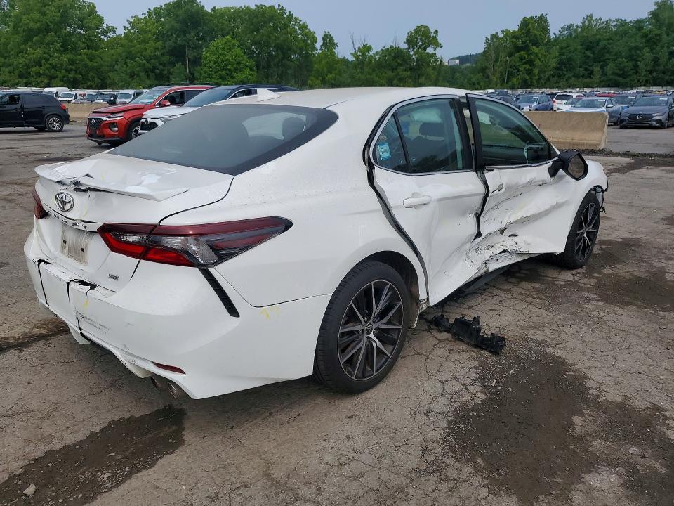 64770346 :رقم المزاد ، 4T1G11AK3PU810951 vin ، 2023 Toyota Camry مزاد بيع