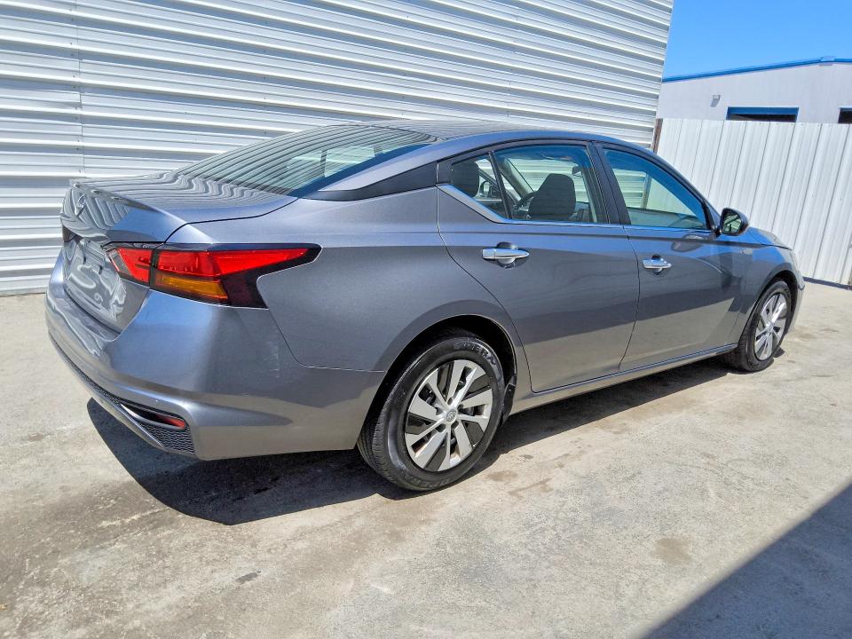 Продажа на аукционе авто 2023 Nissan Altima, vin: 1N4BL4BV3PN411623, номер лота: 64108116