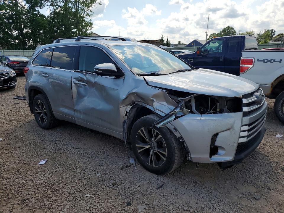 63287146 :رقم المزاد ، 5TDBZRFH7HS442802 vin ، 2017 Toyota Highlander مزاد بيع