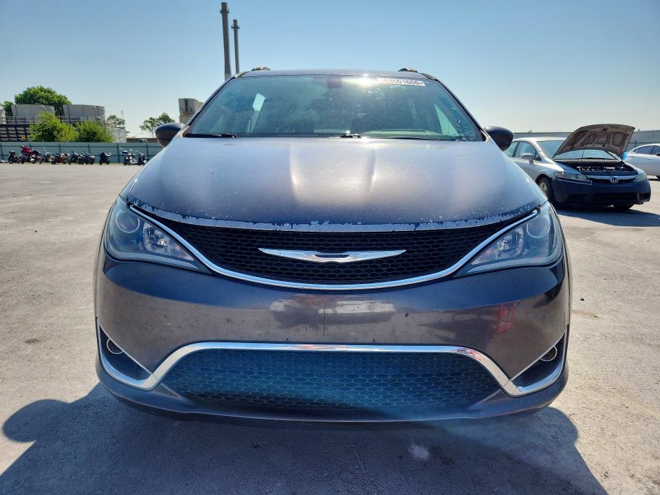 Продаж на аукціоні авто 2017 Chrysler Pacifica, vin: 2C4RC1BG5HR505984, номер лоту: 63501666