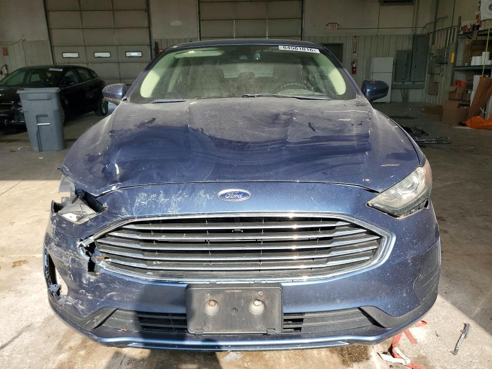 64561016 :رقم المزاد ، 3FA6P0G72KR162035 vin ، 2019 Ford Fusion مزاد بيع