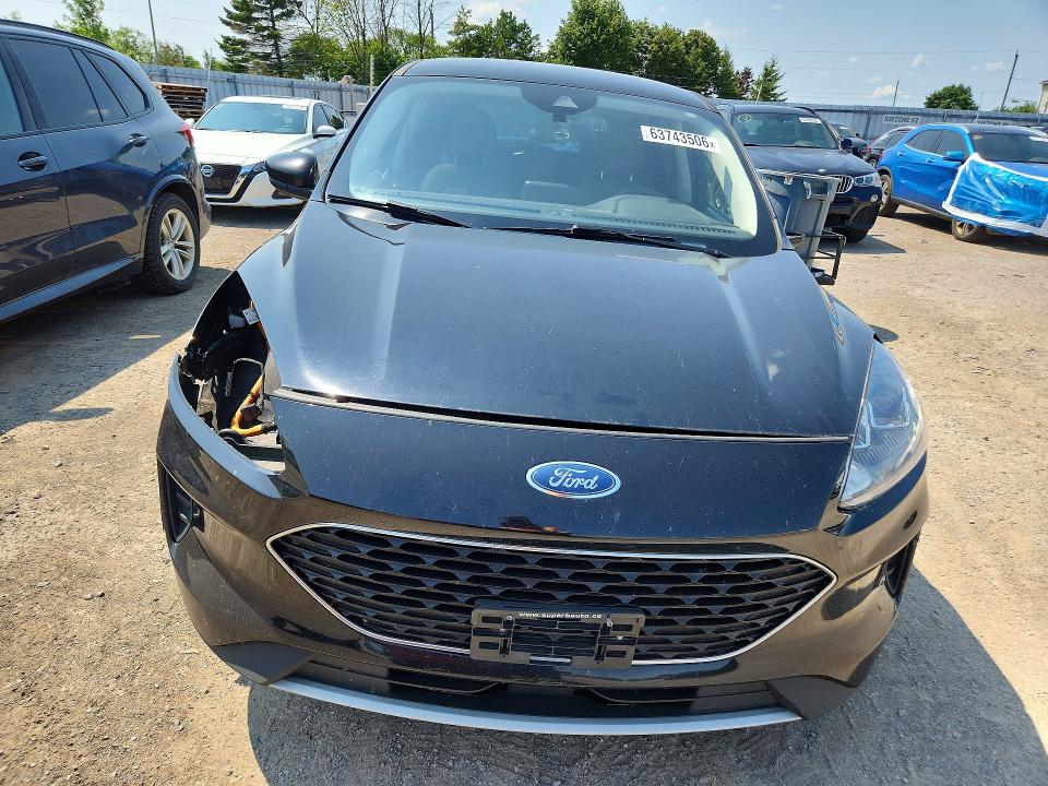 Продажа на аукционе авто 2021 Ford Escape, vin: 1FMCU9BZ9MUA06830, номер лота: 63743506
