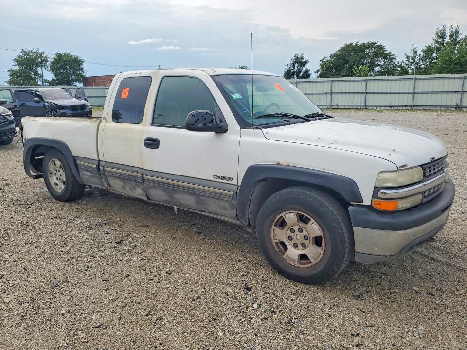 64617026 :رقم المزاد ، 2GCEK19T511116593 vin ، 2001 Chevrolet Silverado مزاد بيع