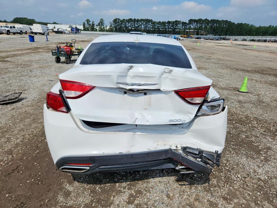 Auction sale of the 2015 Chrysler 200, vin: 1C3CCCCG2FN572850, lot number: 66920376