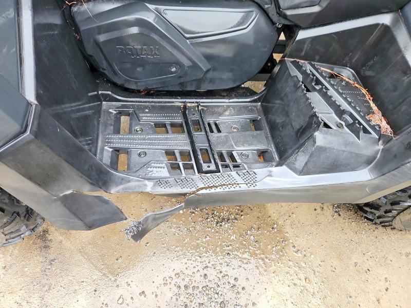 2021 Can-am Outlander Max მანქანა იყიდება აუქციონზე, vin: 3JBLPAT44MJ002449, აუქციონის ნომერი: 67276526
