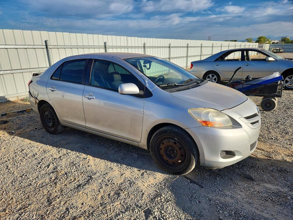 66629466 :رقم المزاد ، JTDBT923X84010440 vin ، 2008 Toyota Yaris مزاد بيع
