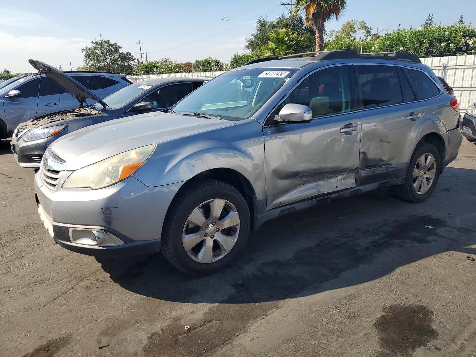 2011 Subaru Outback მანქანა იყიდება აუქციონზე, vin: 4S4BRDKC3B2364803, აუქციონის ნომერი: 64727436