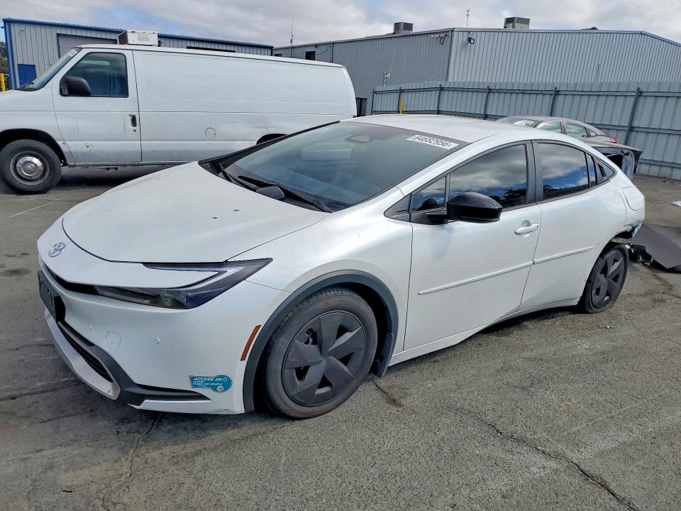 64682956 :رقم المزاد ، JTDACACU4R3039038 vin ، 2024 Toyota Prius Prime مزاد بيع