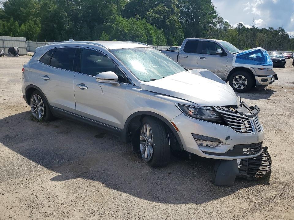 Продажа на аукционе авто 2017 Lincoln Mkc, vin: 5LMCJ2C95HUL16006, номер лота: 64018536