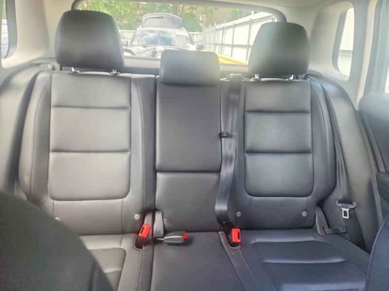 Продажа на аукционе авто 2017 Volkswagen Tiguan, vin: WVGBV7AX2HK000639, номер лота: 63804156