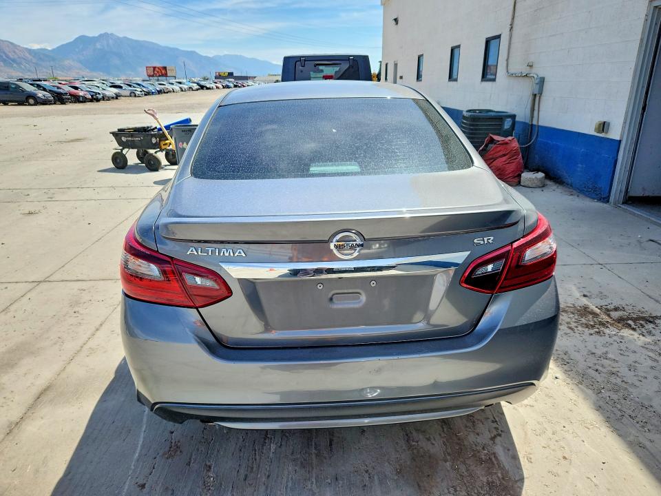 2017 Nissan Altima მანქანა იყიდება აუქციონზე, vin: 1N4AL3AP4HC133272, აუქციონის ნომერი: 65557906