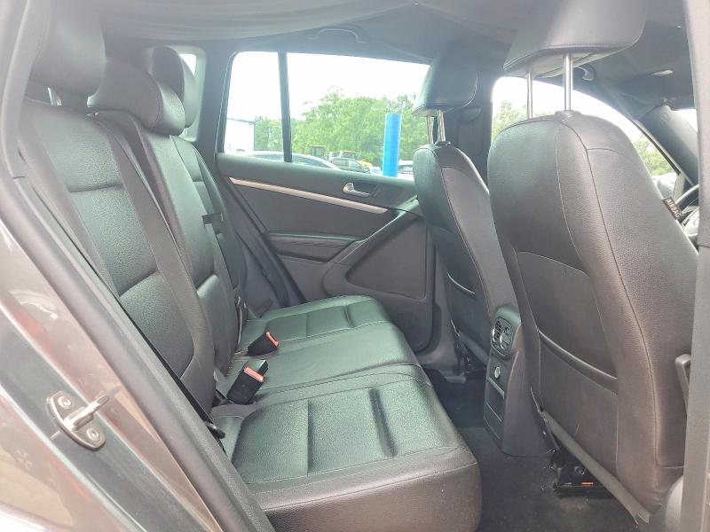 2016 Volkswagen Tiguan მანქანა იყიდება აუქციონზე, vin: WVGBV7AX3GW009051, აუქციონის ნომერი: 63397916