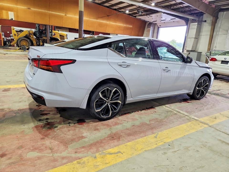 64480106 :رقم المزاد ، 1N4BL4CW5SN344989 vin ، 2025 Nissan Altima مزاد بيع