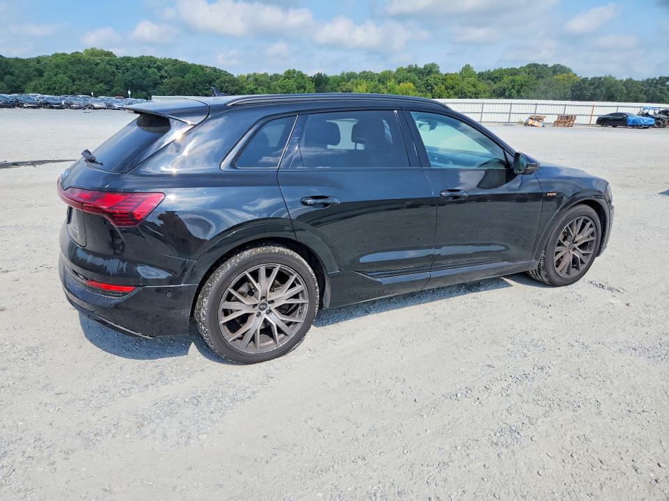 2021 Audi E-tron მანქანა იყიდება აუქციონზე, vin: WA1VABGE5MB038148, აუქციონის ნომერი: 66827186