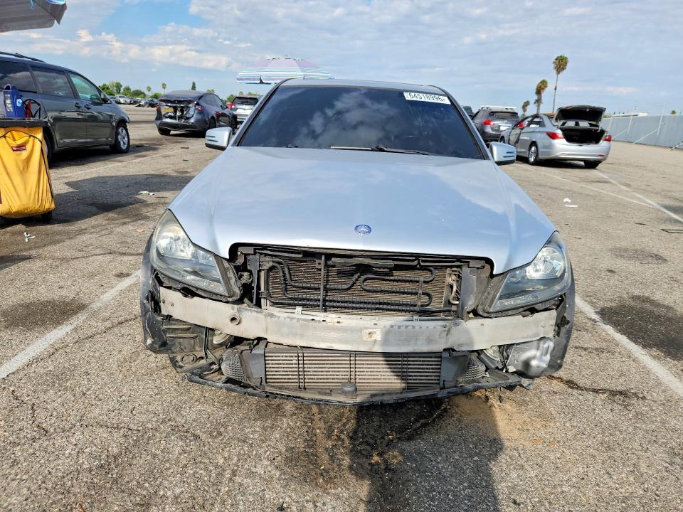 Продаж на аукціоні авто 2012 Mercedes-benz C, vin: WDDGF4HBXCA615864, номер лоту: 64518996