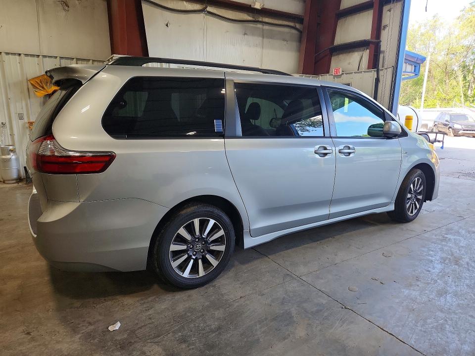 Aukcja sprzedaży 2020 Toyota Sienna, vin: 5TDJZ3DC5LS236709, numer aukcji: 64254136
