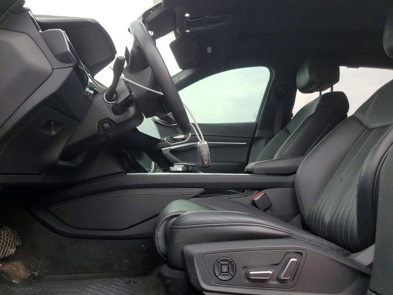 Продажа на аукционе авто 2024 Audi Q8 E-tron, vin: WA14ABGE6RB011799, номер лота: 63730206