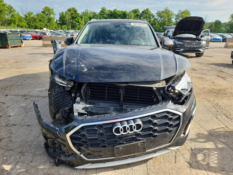 63754546 :رقم المزاد ، WA1EAAFY8N2057896 vin ، 2022 Audi Q5 مزاد بيع